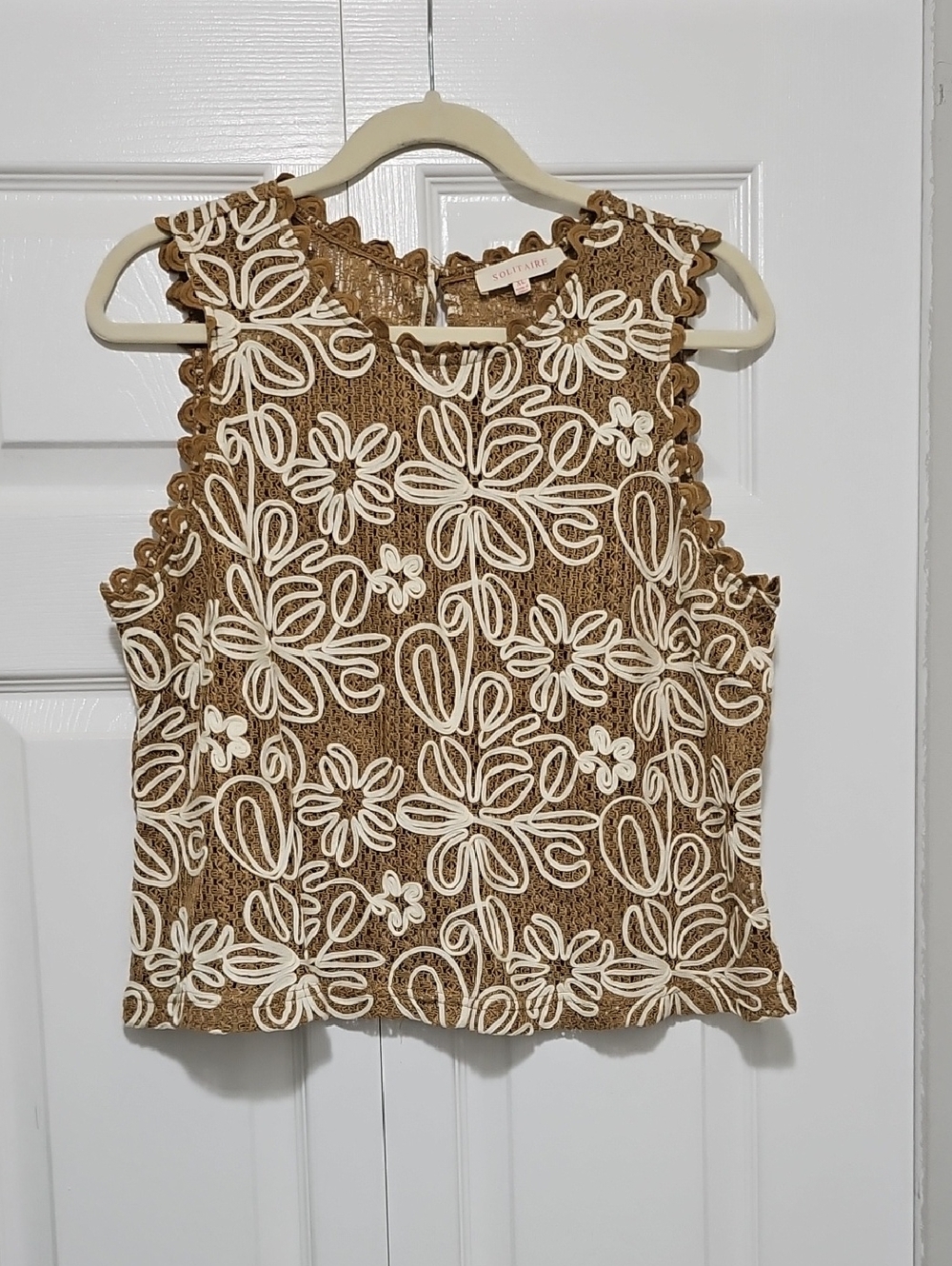 Solitaire Brown and Cream Floral Lace Tank Top